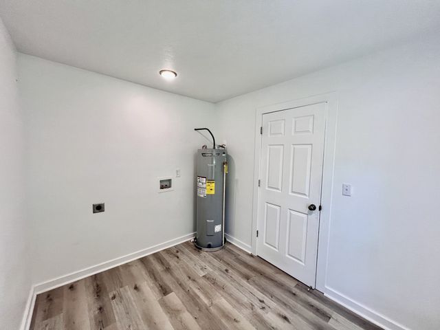813 Curtis St, Paris, TN 38242
