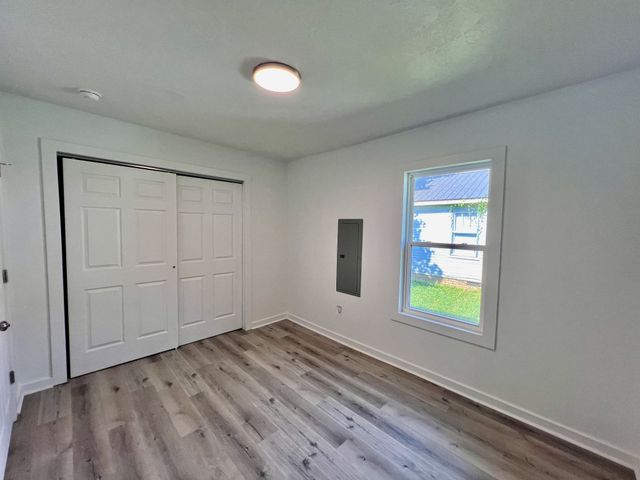 813 Curtis St, Paris, TN 38242