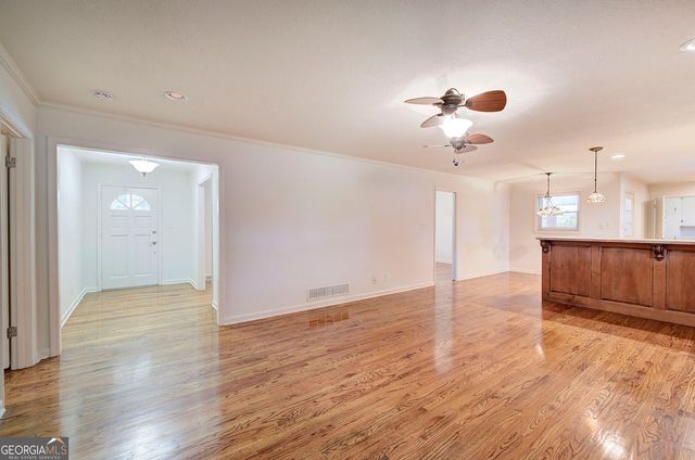 18 Jones Mill Place, Cartersville, GA 30120