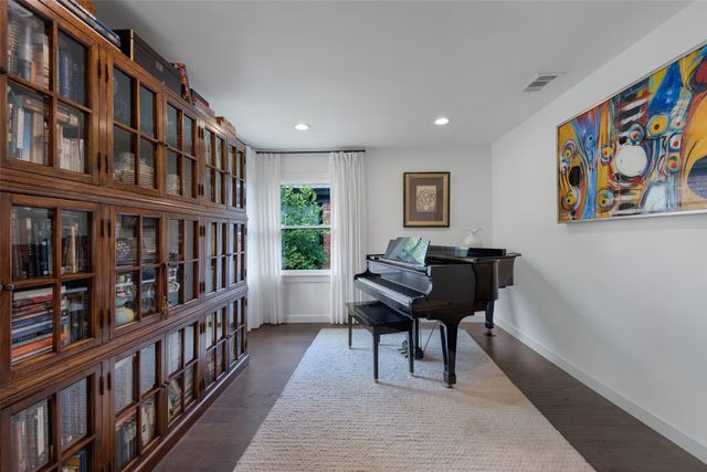 5444 Santa Marie Avenue, Fort Worth, TX 76114