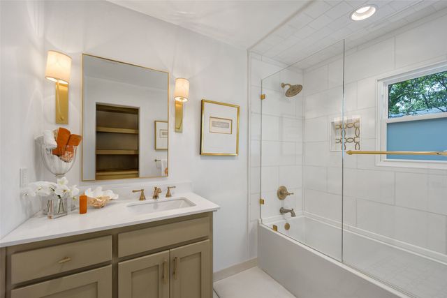 5444 Santa Marie Avenue, Fort Worth, TX 76114