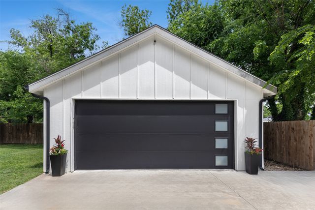 5444 Santa Marie Avenue, Fort Worth, TX 76114