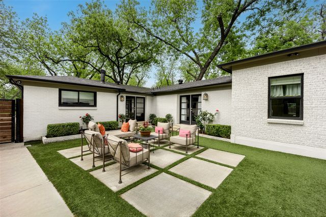 5444 Santa Marie Avenue, Fort Worth, TX 76114