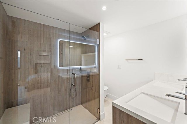 200 Alta Vista Way B, Laguna Beach, CA 92651