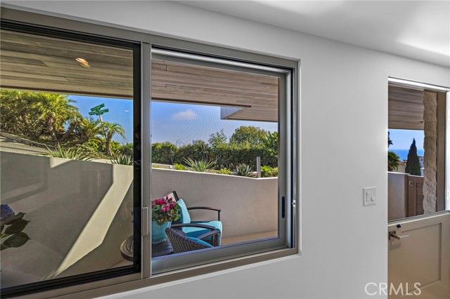 200 Alta Vista Way B, Laguna Beach, CA 92651