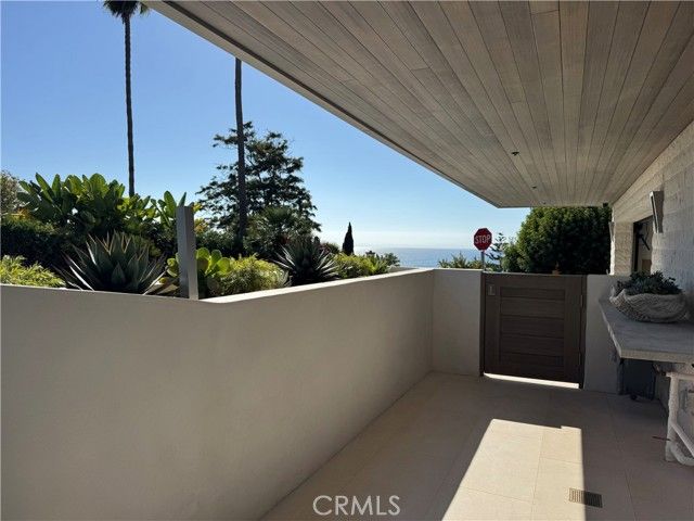 200 Alta Vista Way B, Laguna Beach, CA 92651