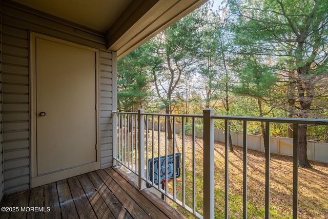 7 Stuart Drive 5, Freehold, NJ 07728