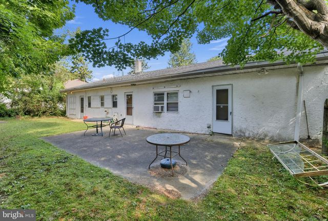 8016 RUGBY ST, Philadelphia, PA 19150