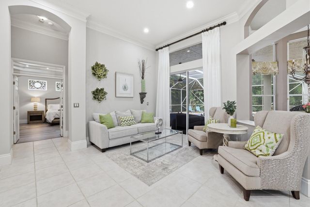 856 Forest Glen Lane, Wellington, FL 33414