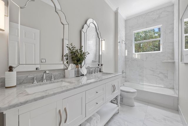 856 Forest Glen Lane, Wellington, FL 33414