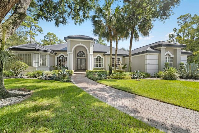 856 Forest Glen Lane, Wellington, FL 33414
