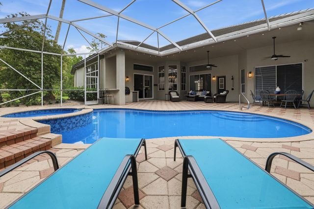 856 Forest Glen Lane, Wellington, FL 33414