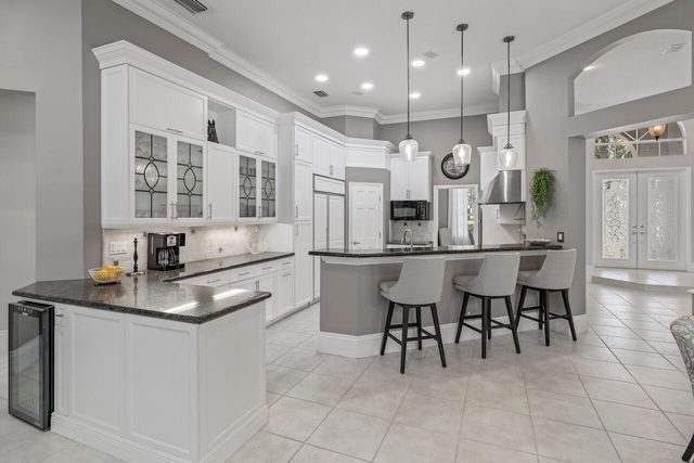 856 Forest Glen Lane, Wellington, FL 33414