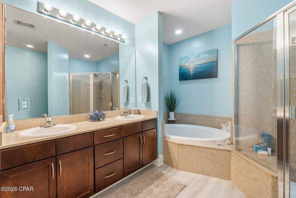 Image 18 of property listing at 9902 S Thomas Drive 2130, Panama City Beach, FL 32408