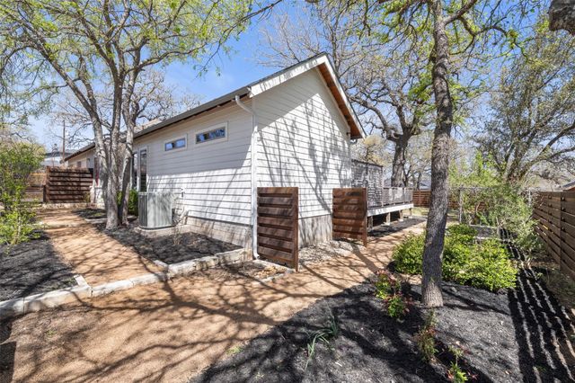 1017 S Quinlan Park RD, Austin, TX 78732