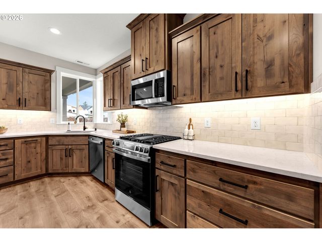 814 Se 35TH St, Battle Ground, WA 98604