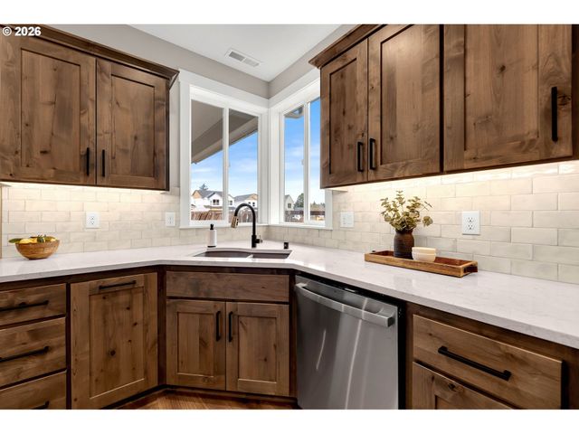 814 Se 35TH St, Battle Ground, WA 98604