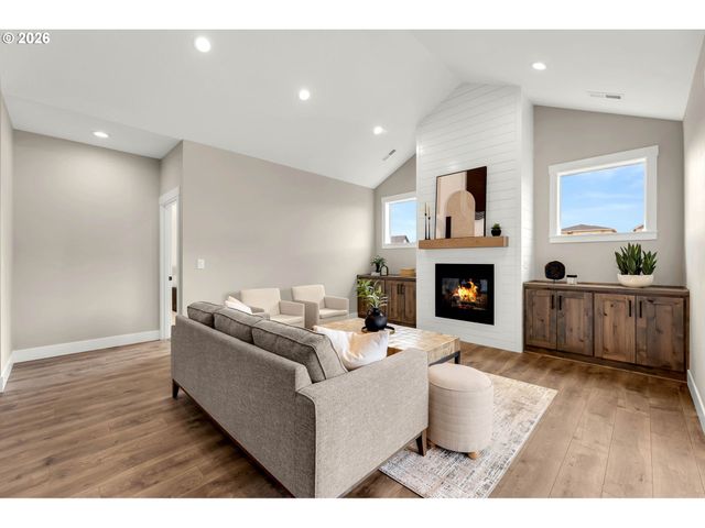 814 Se 35TH St, Battle Ground, WA 98604