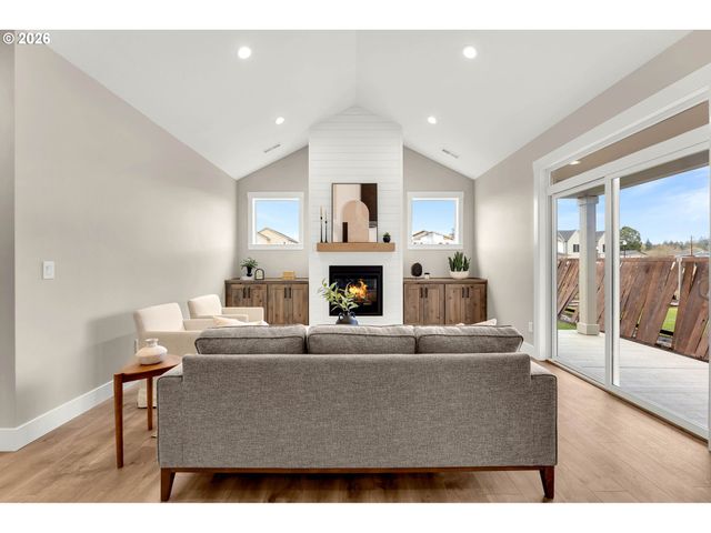 814 Se 35TH St, Battle Ground, WA 98604