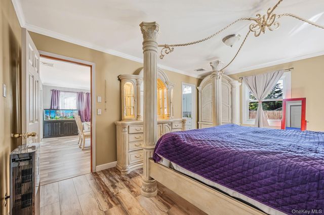 32 Pine Tree Drive, Shirley, NY 11967