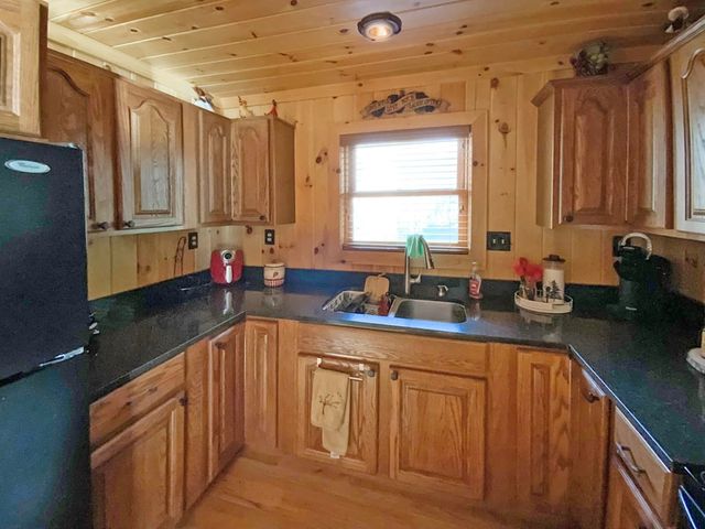 60 Porterfield Gap Road, Robbinsville, NC 28771