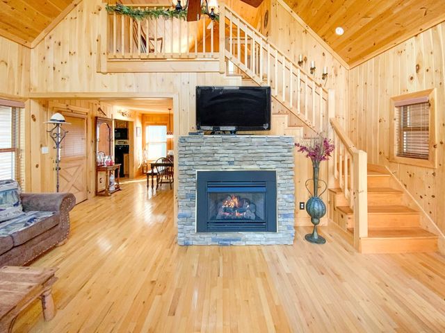 60 Porterfield Gap Road, Robbinsville, NC 28771