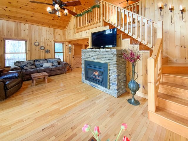 60 Porterfield Gap Road, Robbinsville, NC 28771