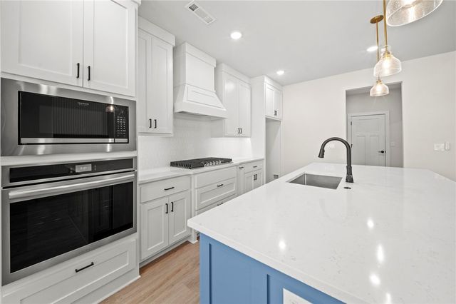 930 Moksha Street, Centerton, AR 72719