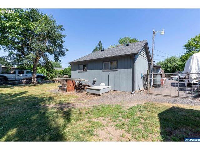 1011 F St, Lebanon, OR 97355