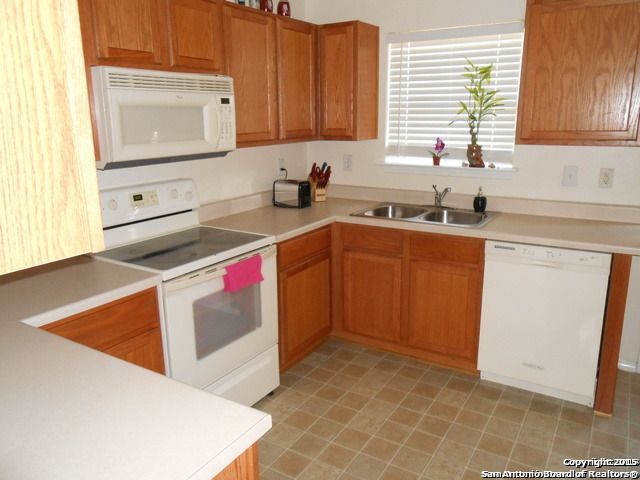 10722 SHAENPATH, San Antonio, TX 78254