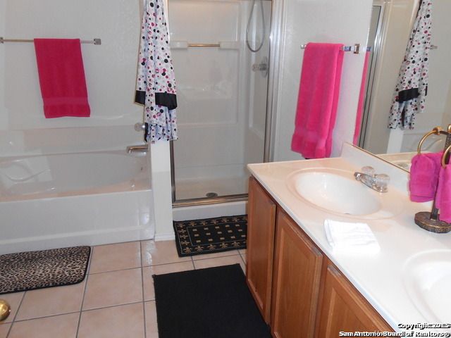 10722 SHAENPATH, San Antonio, TX 78254