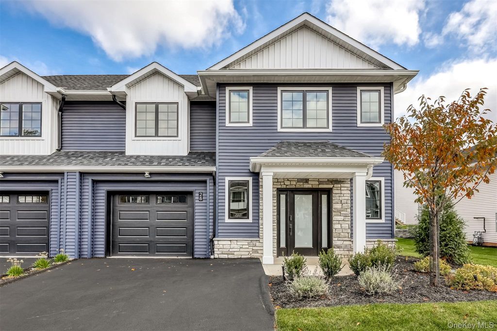 28 Silverwood Circle, Suffern, NY 10901