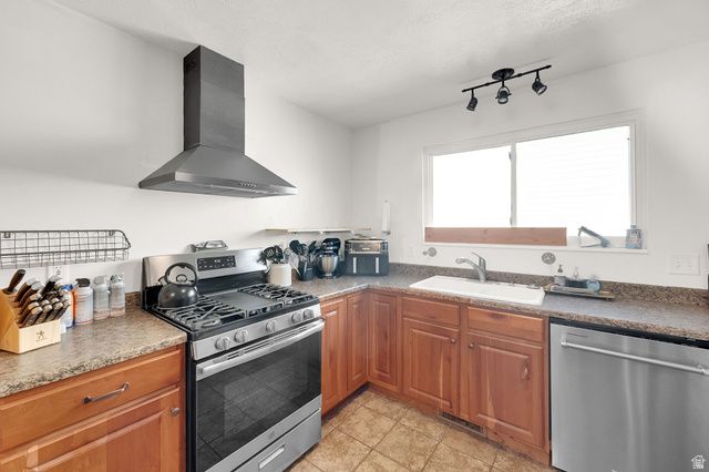 4218 W 5050 S, Roy, UT 84067