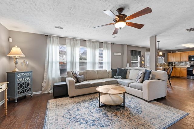 5015 Millpond Ct, Mount Juliet, TN 37122