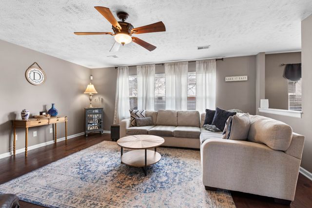 5015 Millpond Ct, Mount Juliet, TN 37122