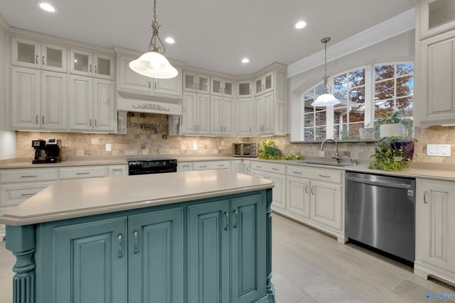 403 Autumn Lane, Rainsville, AL 35986