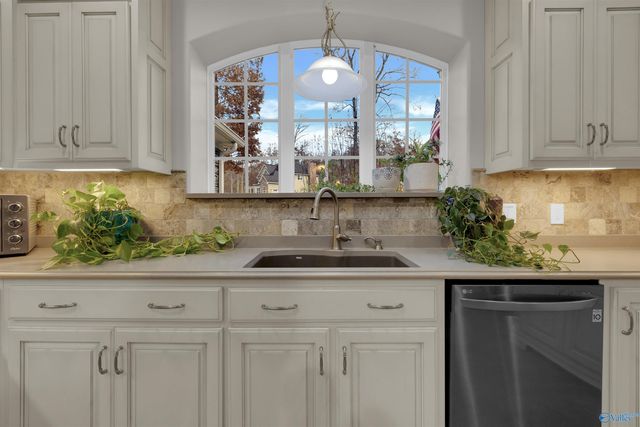 403 Autumn Lane, Rainsville, AL 35986