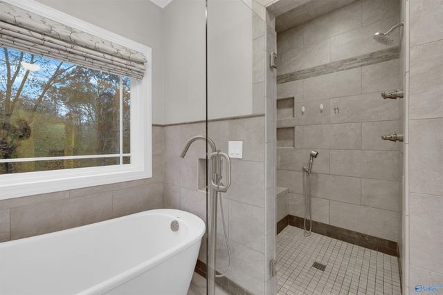 403 Autumn Lane, Rainsville, AL 35986