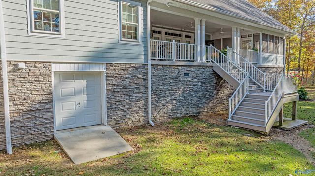 403 Autumn Lane, Rainsville, AL 35986