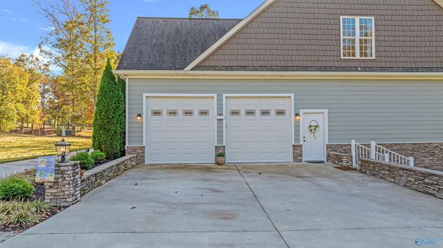 403 Autumn Lane, Rainsville, AL 35986