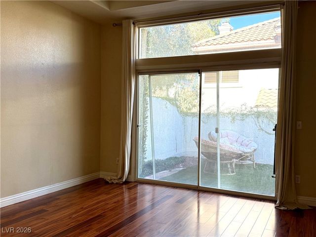 9208 Sunnyfield Drive, Las Vegas, NV 89134