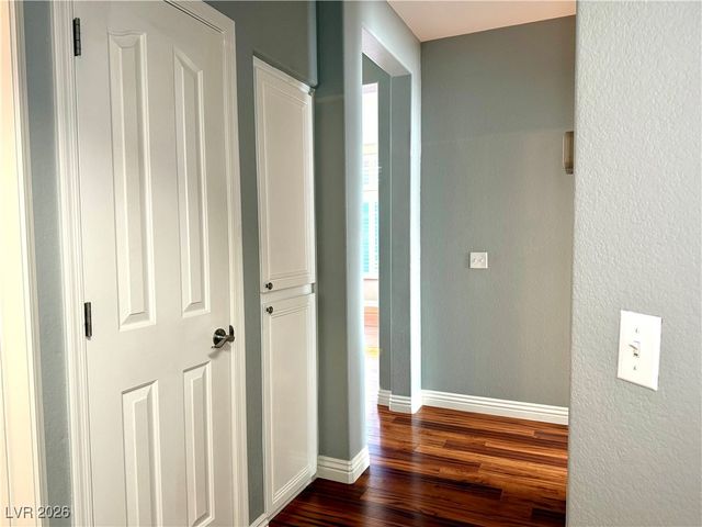 9208 Sunnyfield Drive, Las Vegas, NV 89134