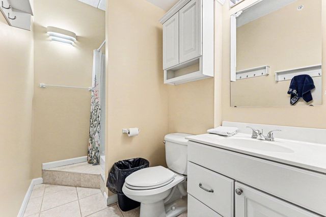 317 Outlook Cove Drive, La Porte, IN 46350