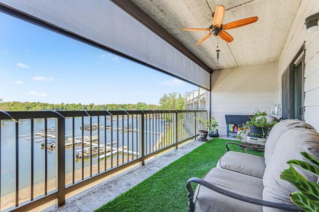 317 Outlook Cove Drive, La Porte, IN 46350