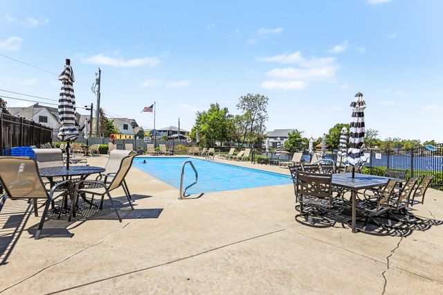 317 Outlook Cove Drive, La Porte, IN 46350