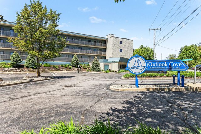 317 Outlook Cove Drive, La Porte, IN 46350