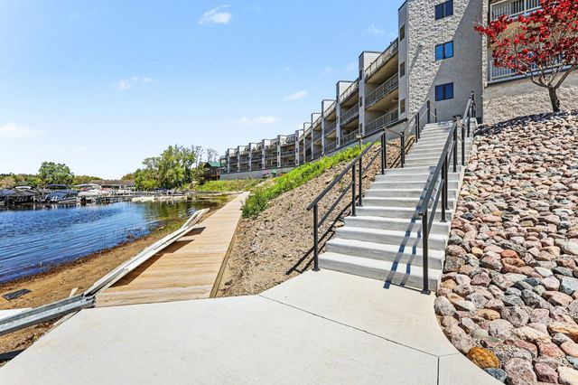 317 Outlook Cove Drive, La Porte, IN 46350