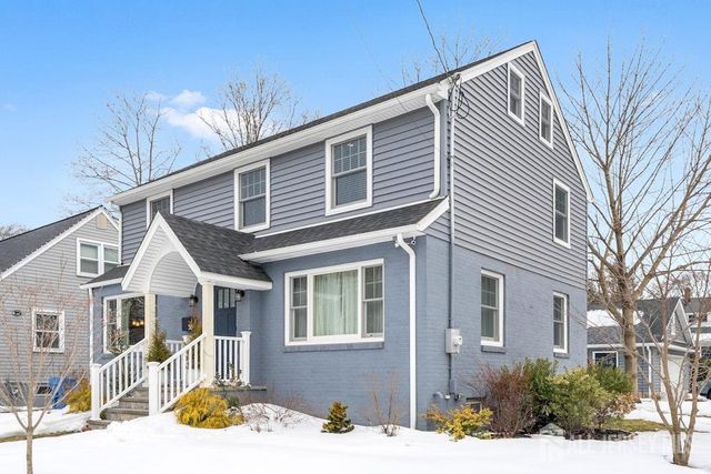 58 Kempson Place, Metuchen, NJ 08840