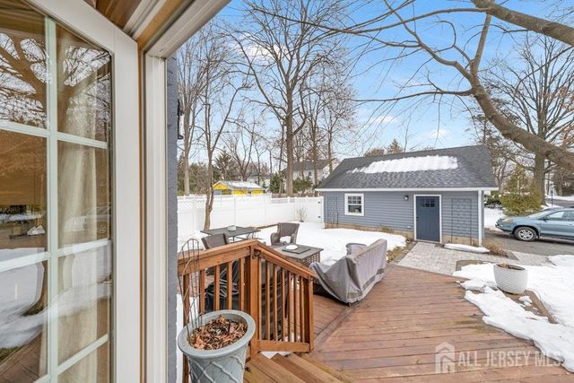 58 Kempson Place, Metuchen, NJ 08840