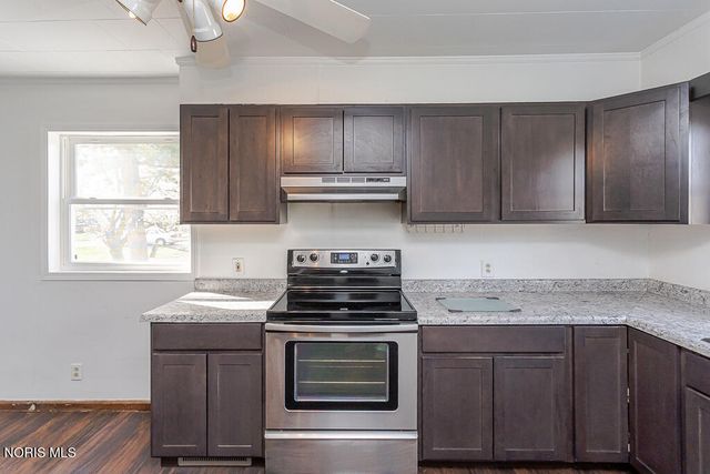 29471 Harriet Street, Millbury, OH 43447
